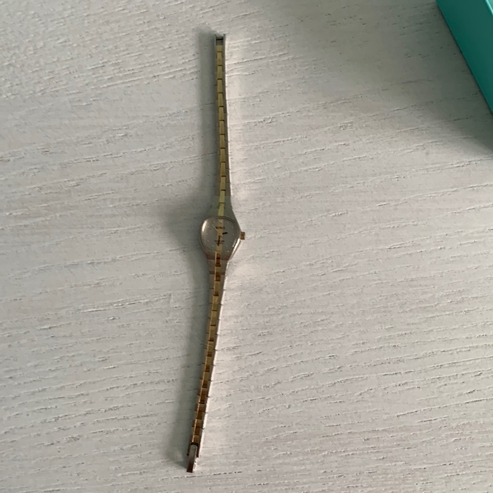 Vintage Benrus Watch with Diamond Accent - Picture 6 of 11